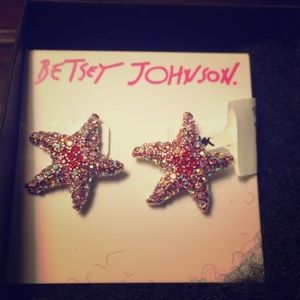 Betsey Johnson Jewelry - NWT Betsey Johnson starfish earrings Betsey Johnson Jewelry - NWT Betsey Johnson starfish earrings